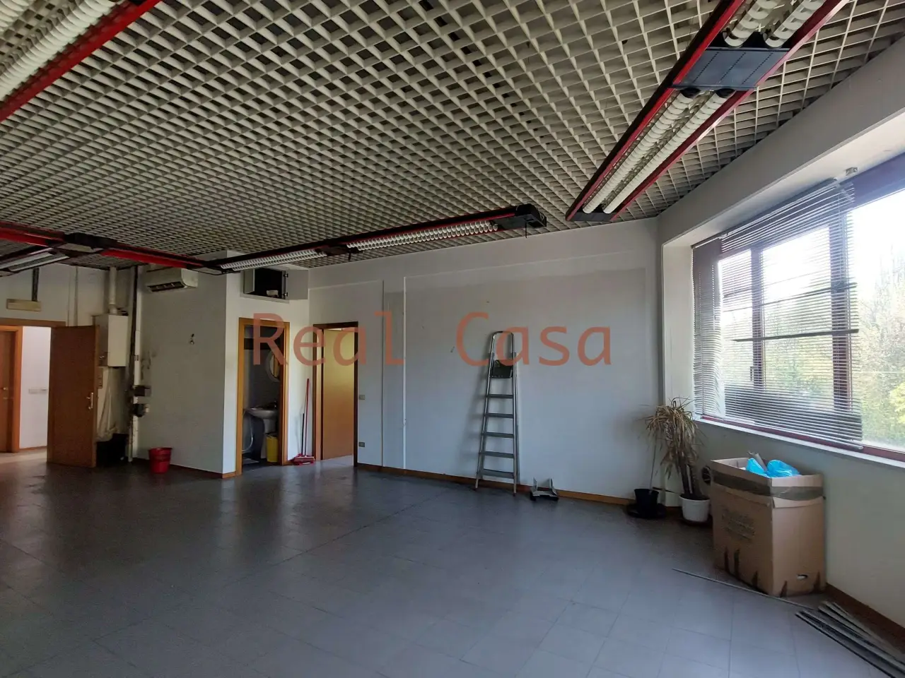 Ufficio in , Modena, {3} - Foto 1