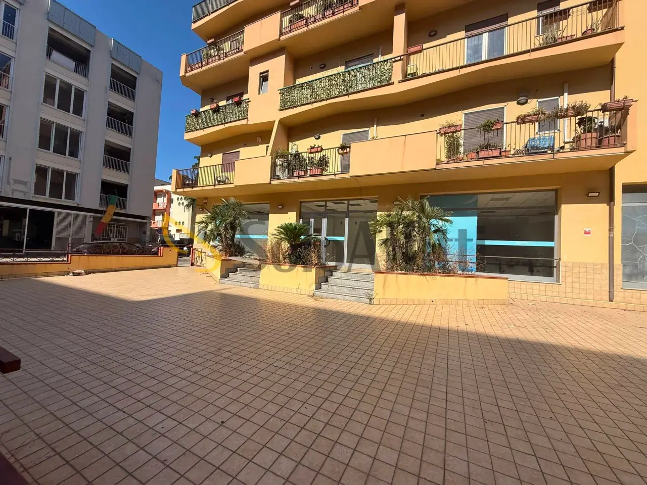 Negozio in Viale Aldo Moro, Reggio di Calabria, {3} - Foto 1