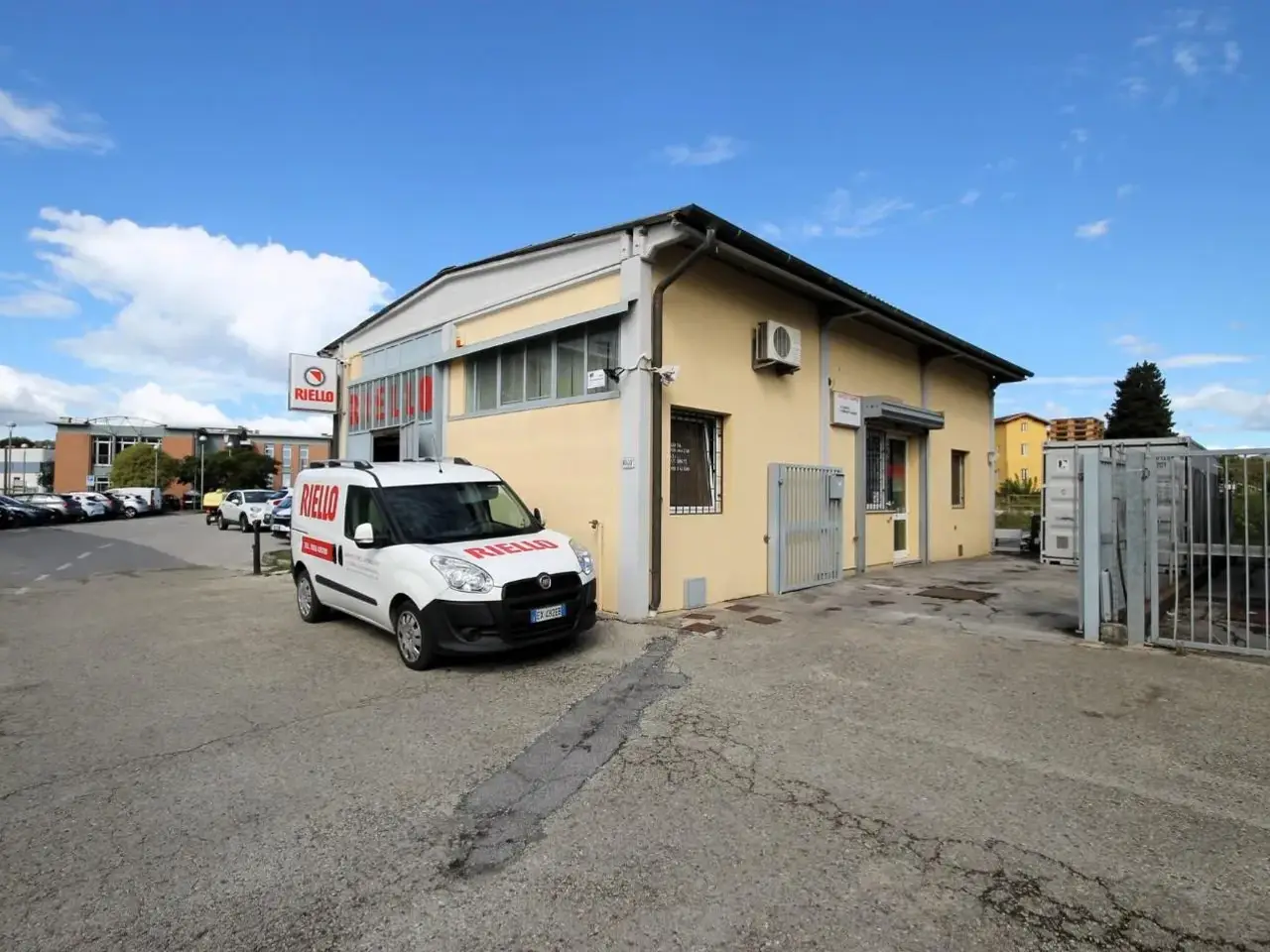 Capannone in delle Ville Prima 695, Lucca, {3} - Foto 1