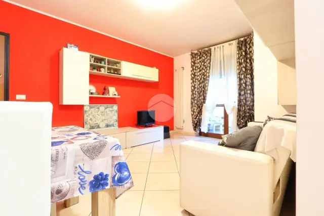 2-room flat in Via Str. della Fontana 5, Montesilvano - Photo 1