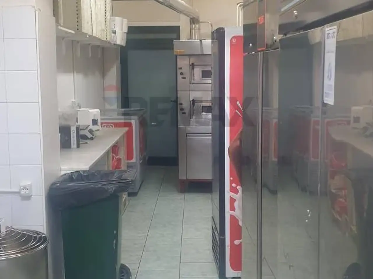 Negozio in Via Raimondello Orsini 145, Taranto, {3} - Foto 2
