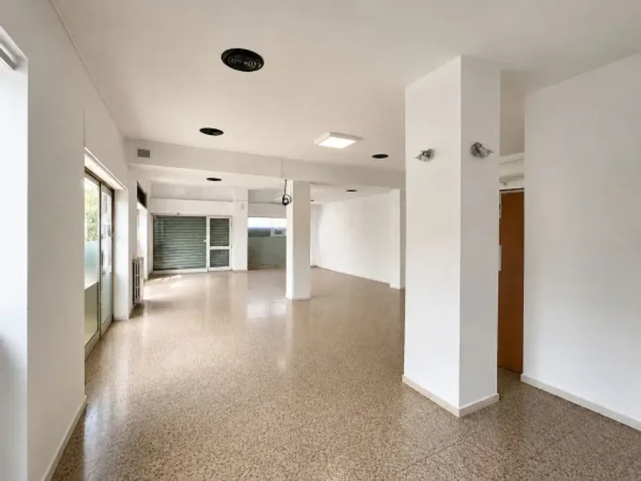 Negozio in , Milano, {3} - Foto 1