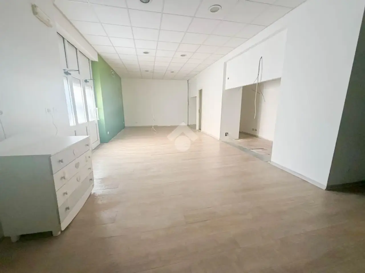 Negozio in Via Antonio Gramsci 12, Peschiera Borromeo, {3} - Foto 2