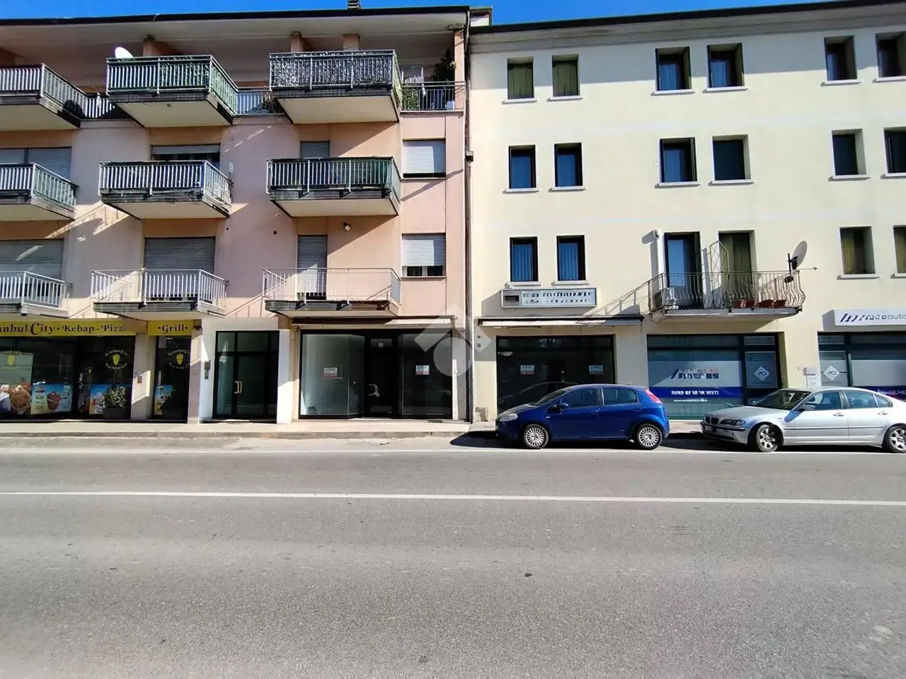 Negozio in Via Dante Alighieri, Spresiano, {3} - Foto 1