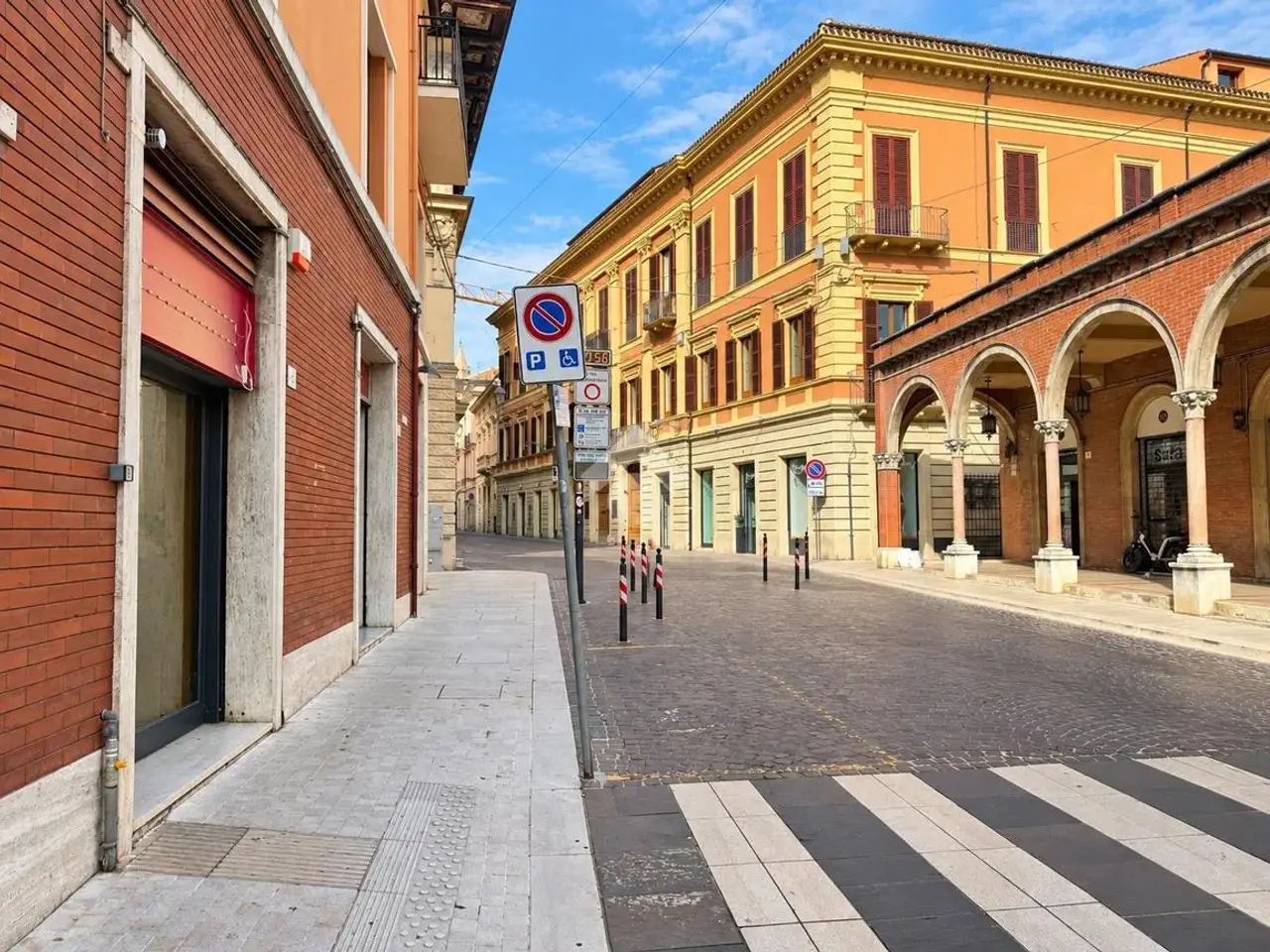 Negozio in Corso Vincenzo Cerulli 72, Teramo, {3} - Foto 1