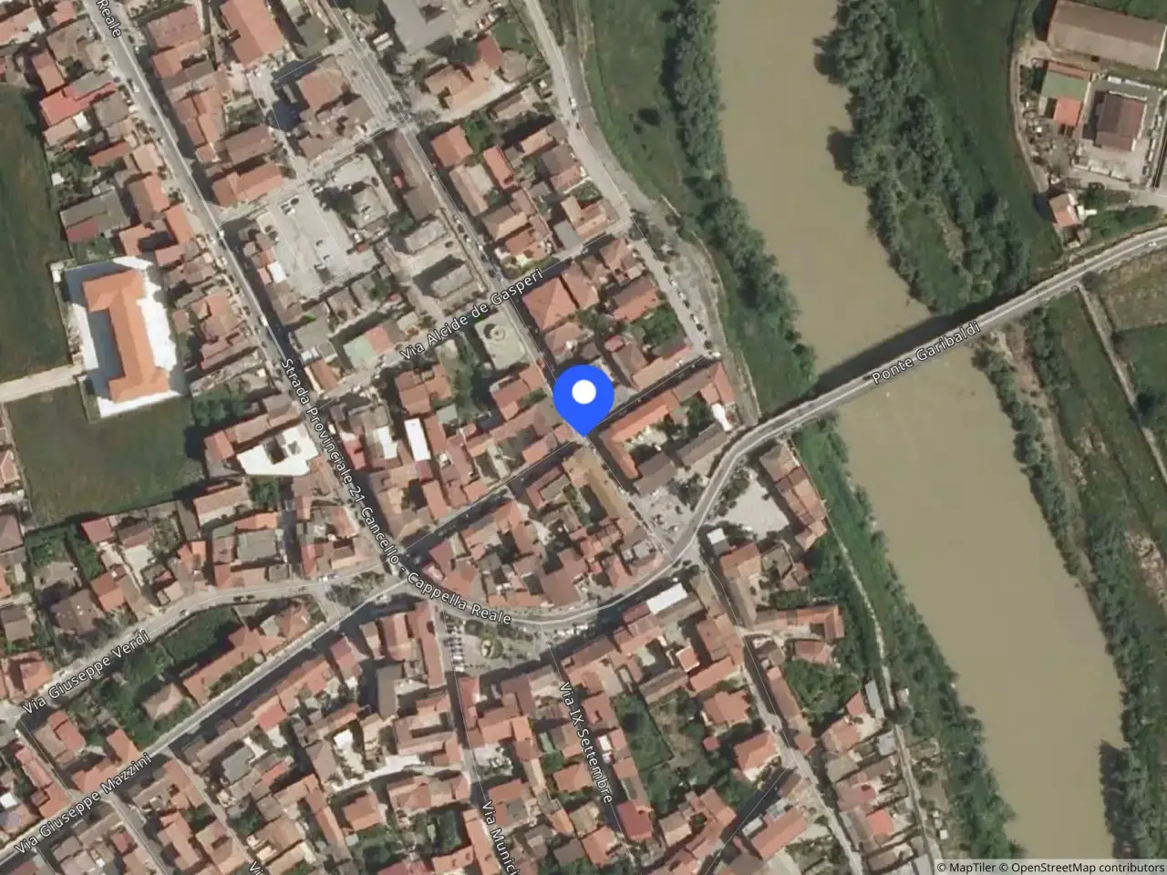 Fabbricato misto in Via Vincenzotto, Cancello Ed Arnone, {3} - Foto 1