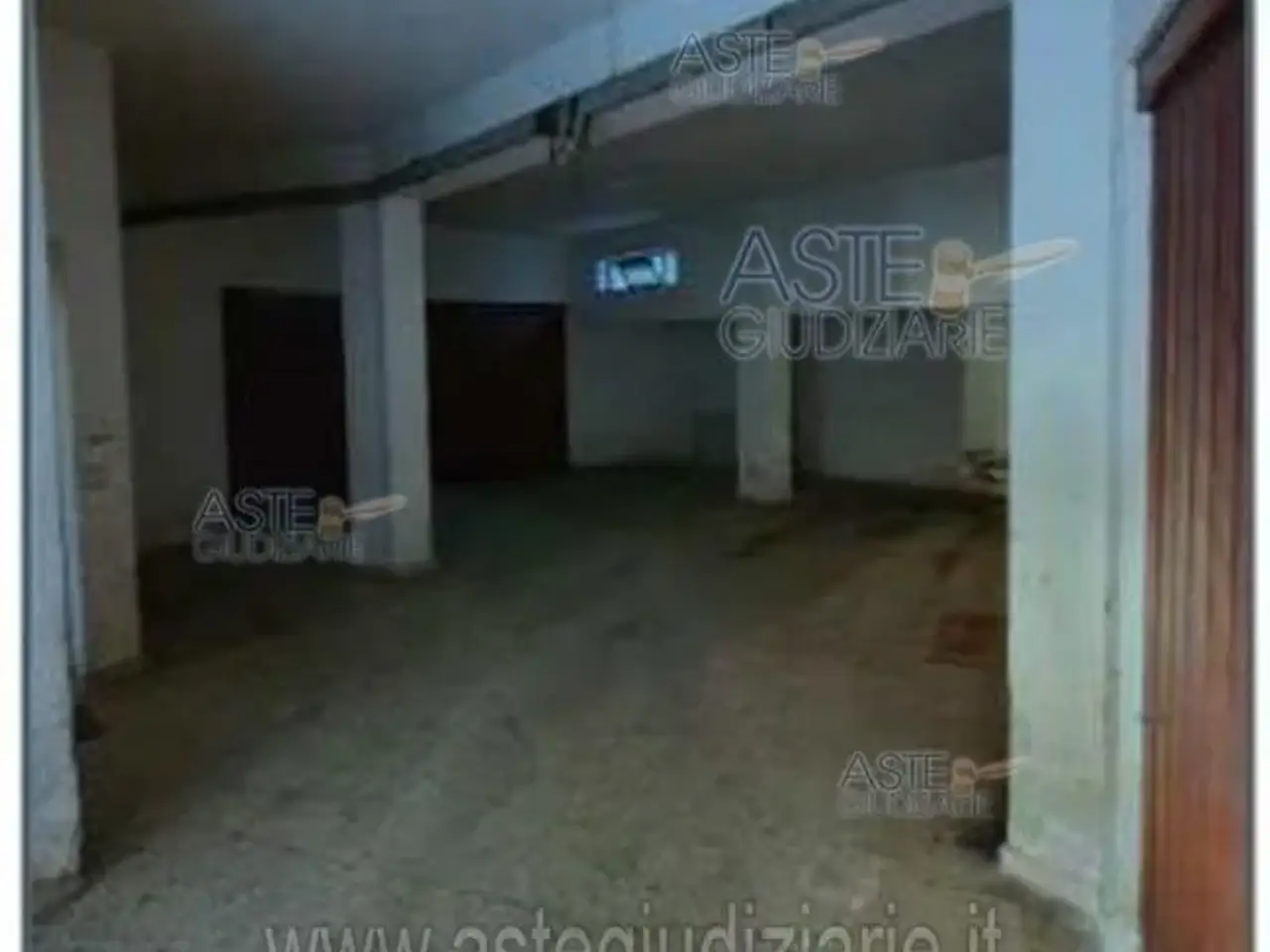 Magazzino in Via Generale di San Marzano, 2, 95125 Catania Ct, Italia 2, Catania, {3} - Foto 1