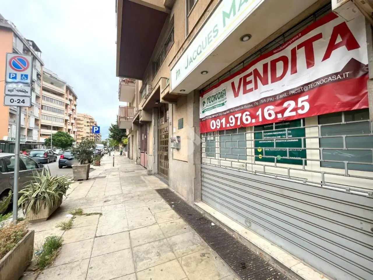 Ufficio in Via Imperatore Federico 46, Palermo, {3} - Foto 1