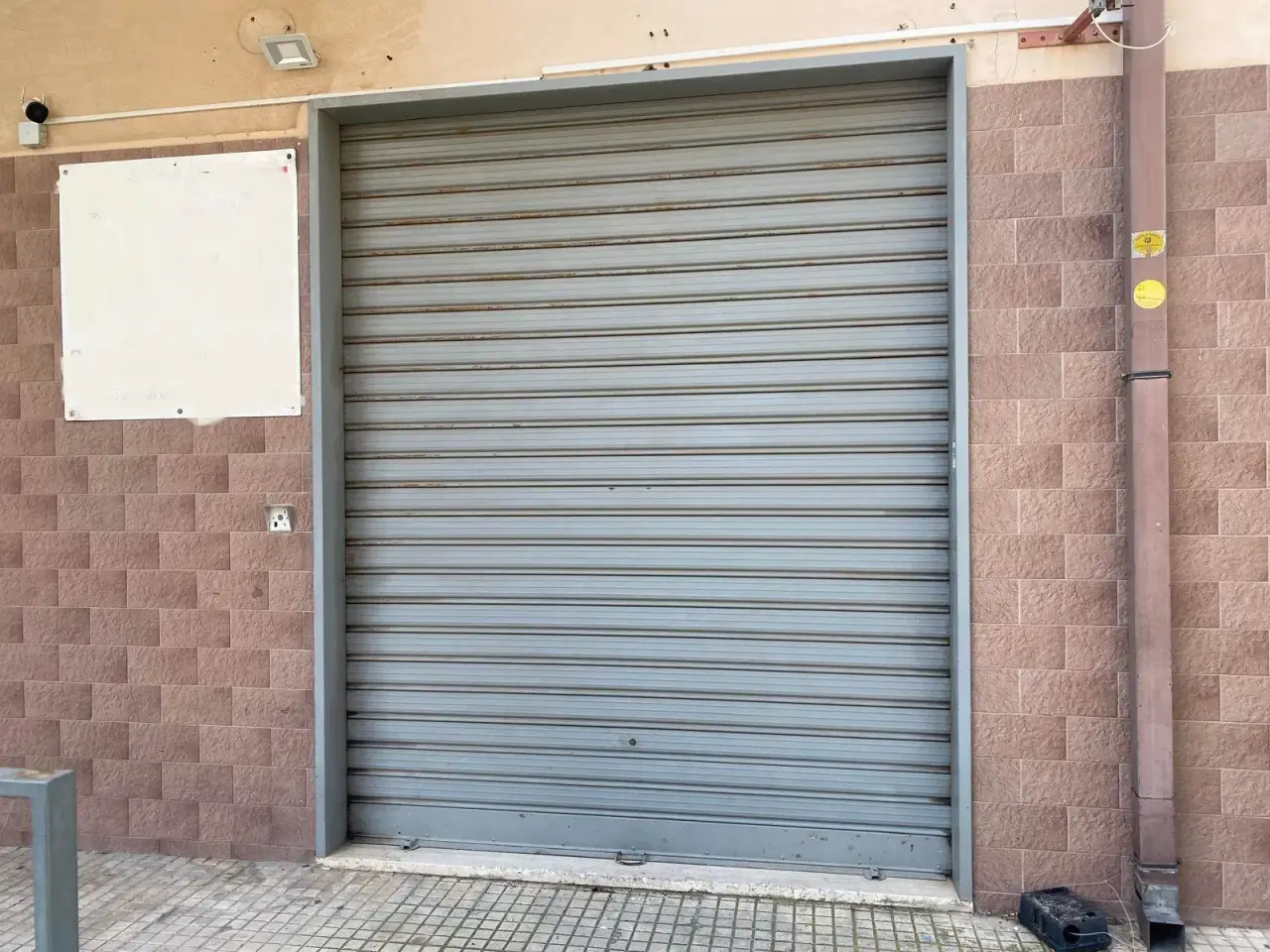 Locale commerciale in Via Sciabelle, San Vito/Lama/Carelli, Taranto, Taranto, Taranto, {3} - Foto 1