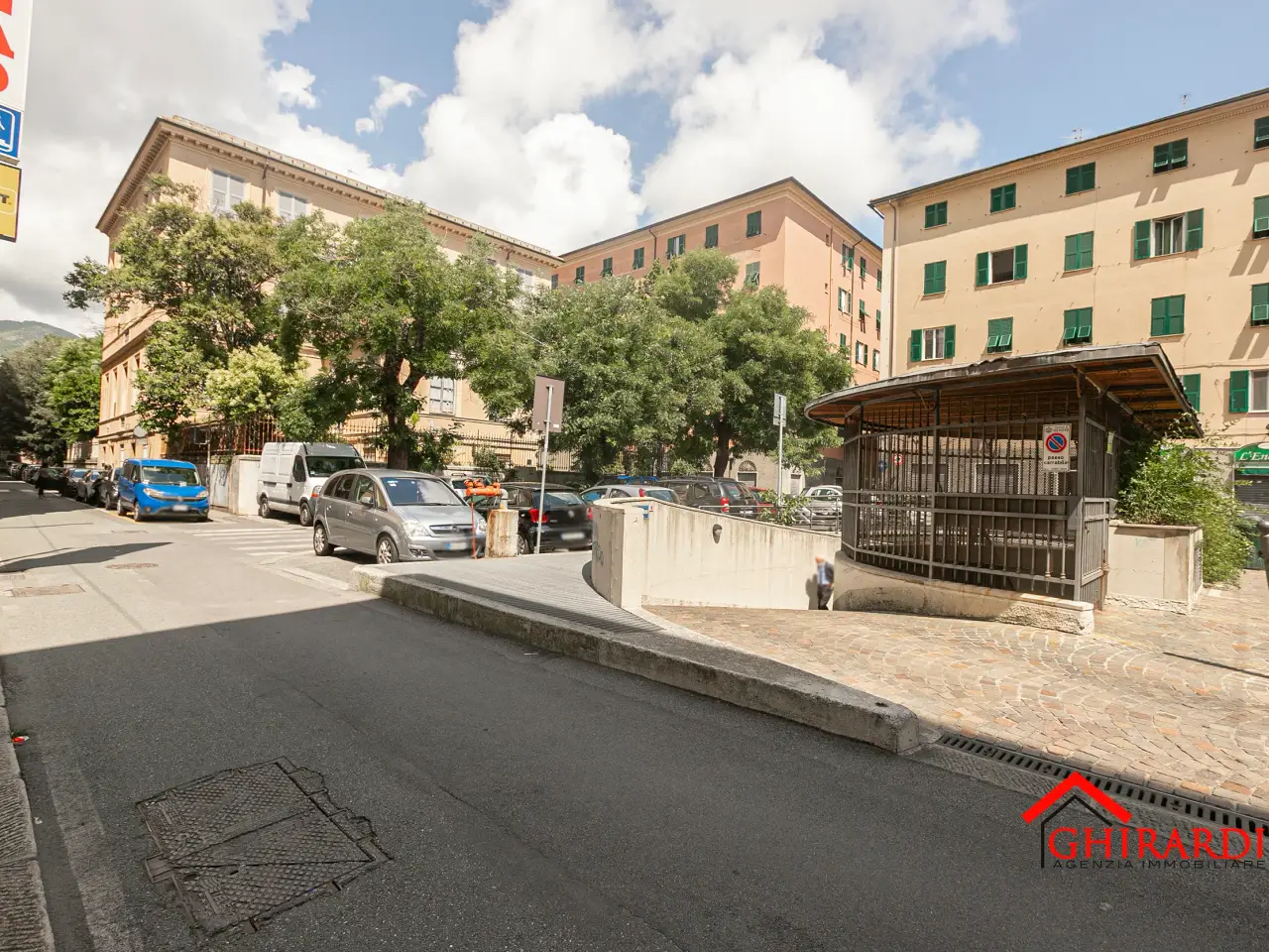 Parcheggio chiuso in Via Emanuele Ferro, Genova, {3} - Foto 2