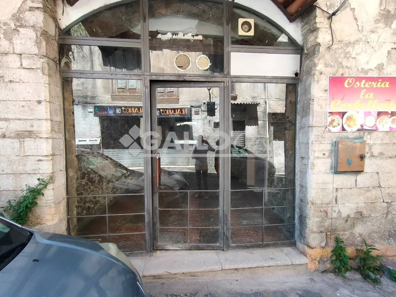 Negozio in Via Galeazzo di Tarsia Trav Corso Telesio, 87100, Cosenza, Cosenza, {3} - Foto 1