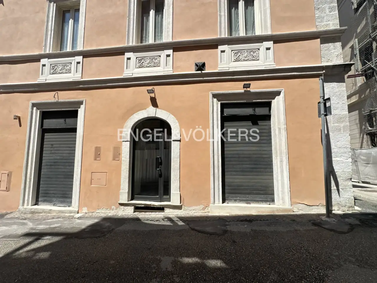 Negozio in Via delle Aquile 2, L'Aquila, {3} - Foto 1