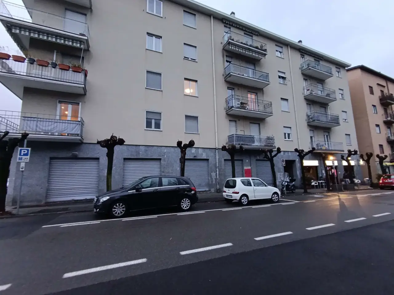 Negozio in , Malgrate, {3} - Foto 1