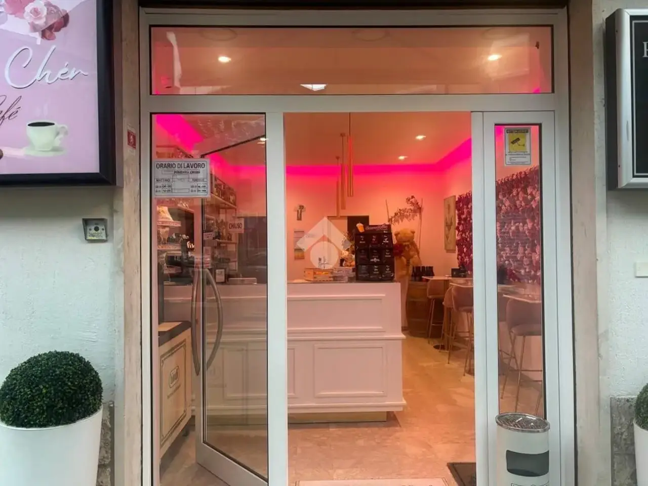 Negozio in Via Francesco Paolotti 43, Martina Franca, {3} - Foto 2