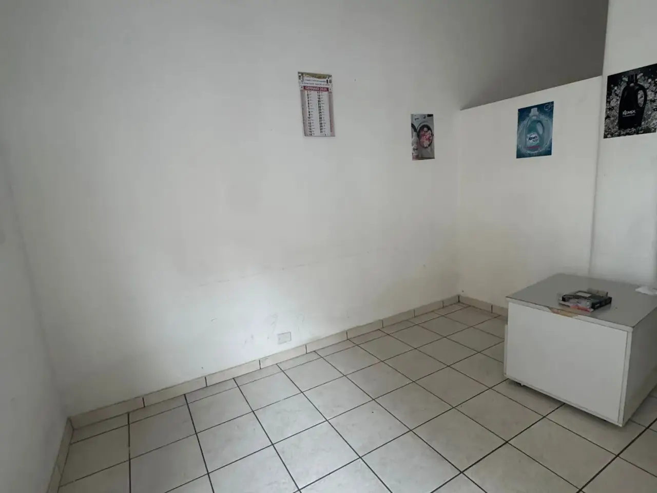 Negozio in Via Lenin 82, Misterbianco, {3} - Foto 2