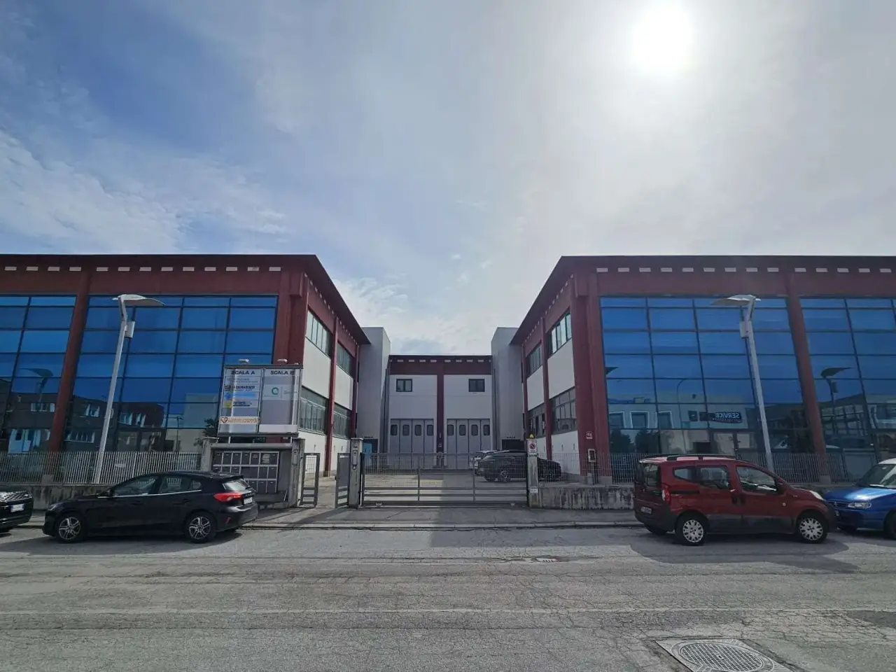 Palazzina commerciale in , Senigallia, {3} - Foto 2