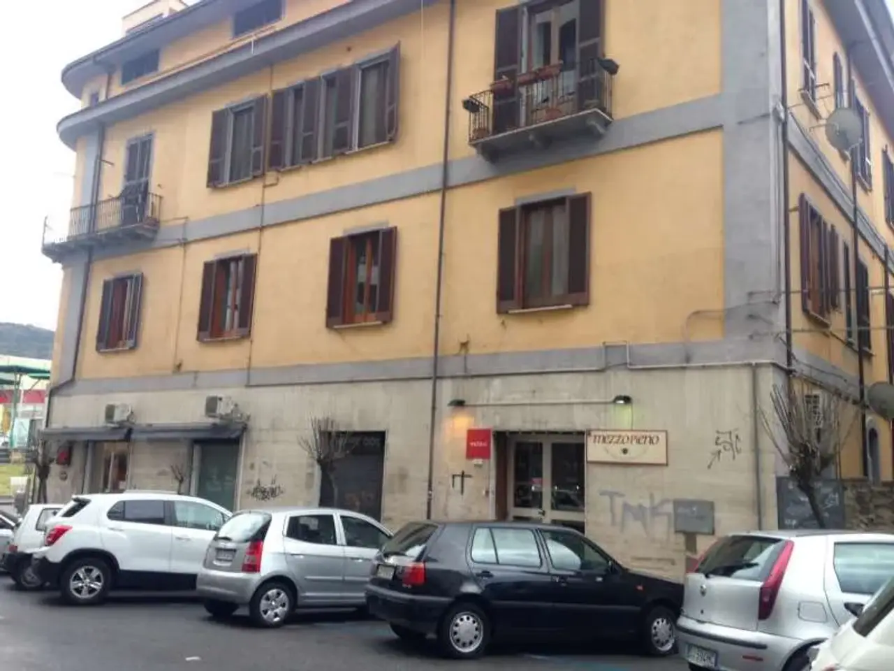 Negozio in Via Isonzo, 87100, Cosenza, Cosenza, {3} - Foto 1