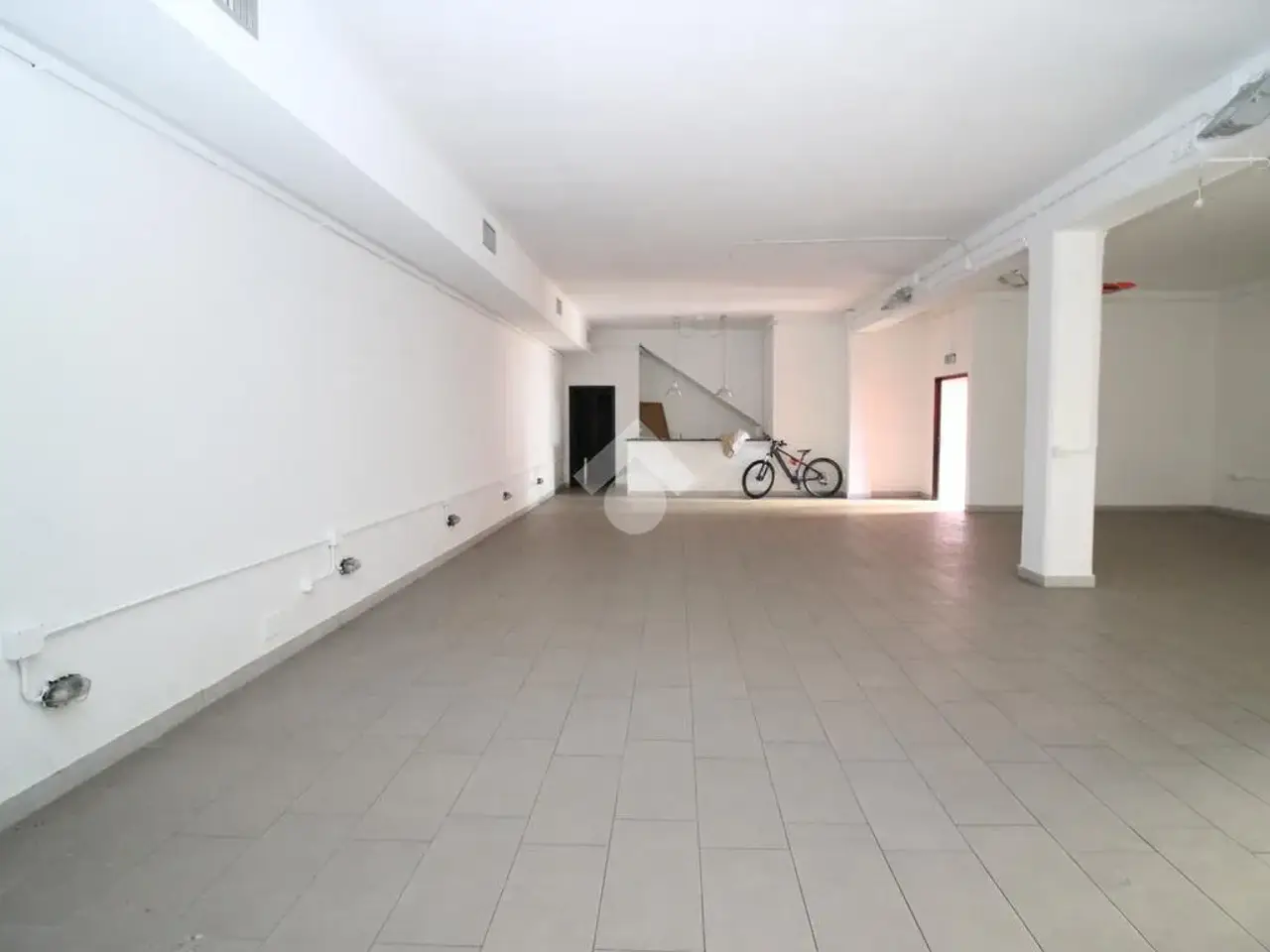 Negozio in Via S. Carlo 1, Giaveno, {3} - Foto 1