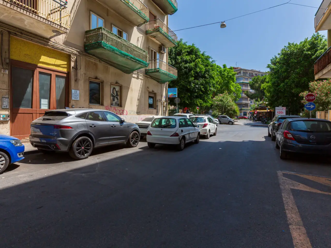 Negozio in Via Cagliari 123, Catania, {3} - Foto 1