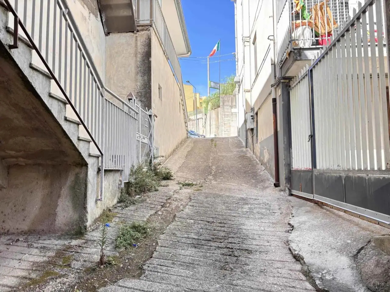 Magazzino in Via San Leone Magno, Olevano Sul Tusciano, {3} - Foto 2