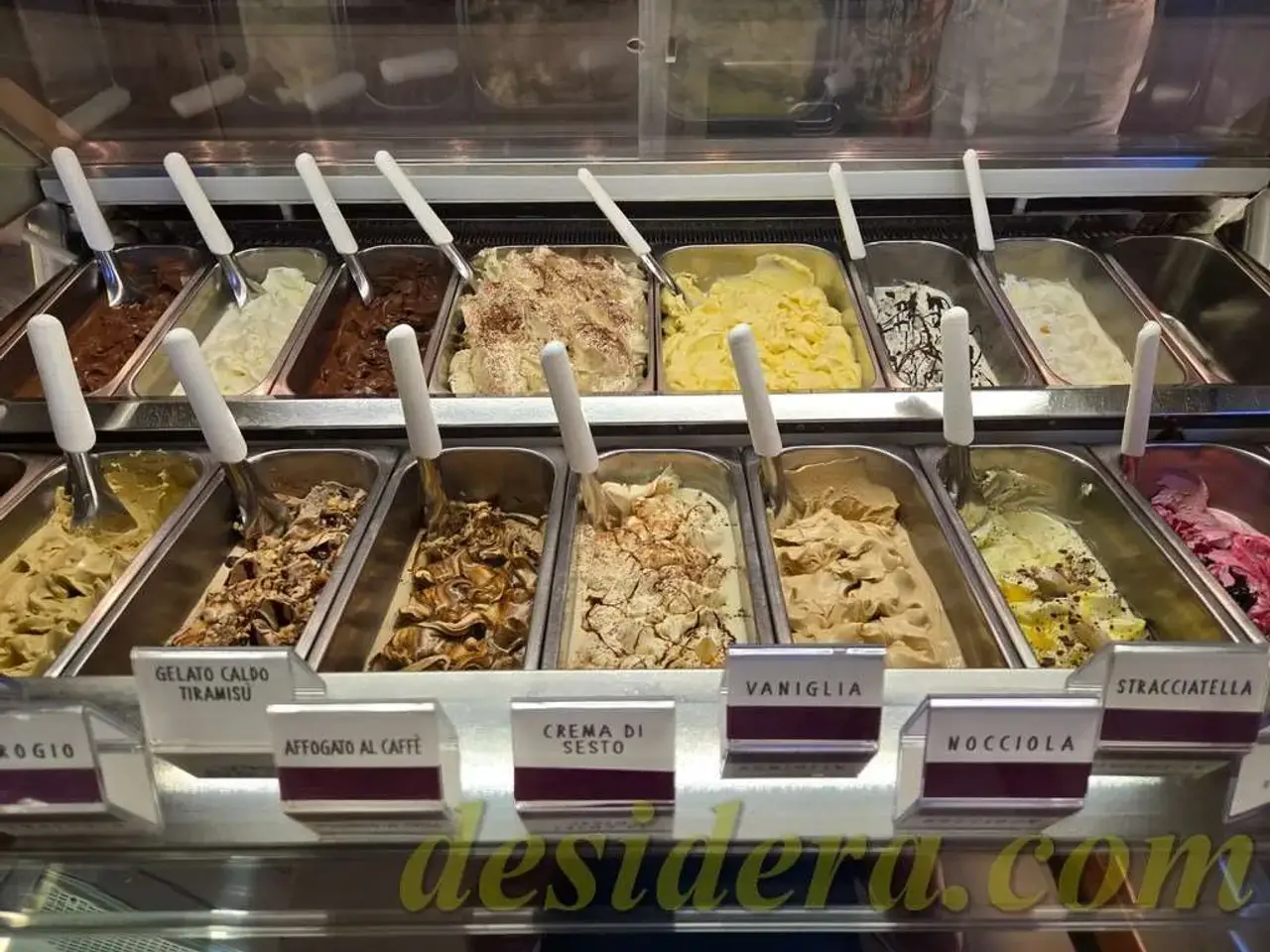 Gelateria in , Sesto Calende, {3} - Foto 1