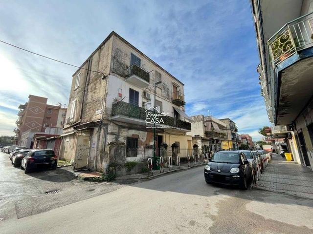 Shop in Via Villa Bisignano, Napoli - Photo 1