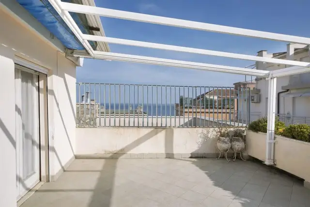 Penthouse, Alassio - Photo 1