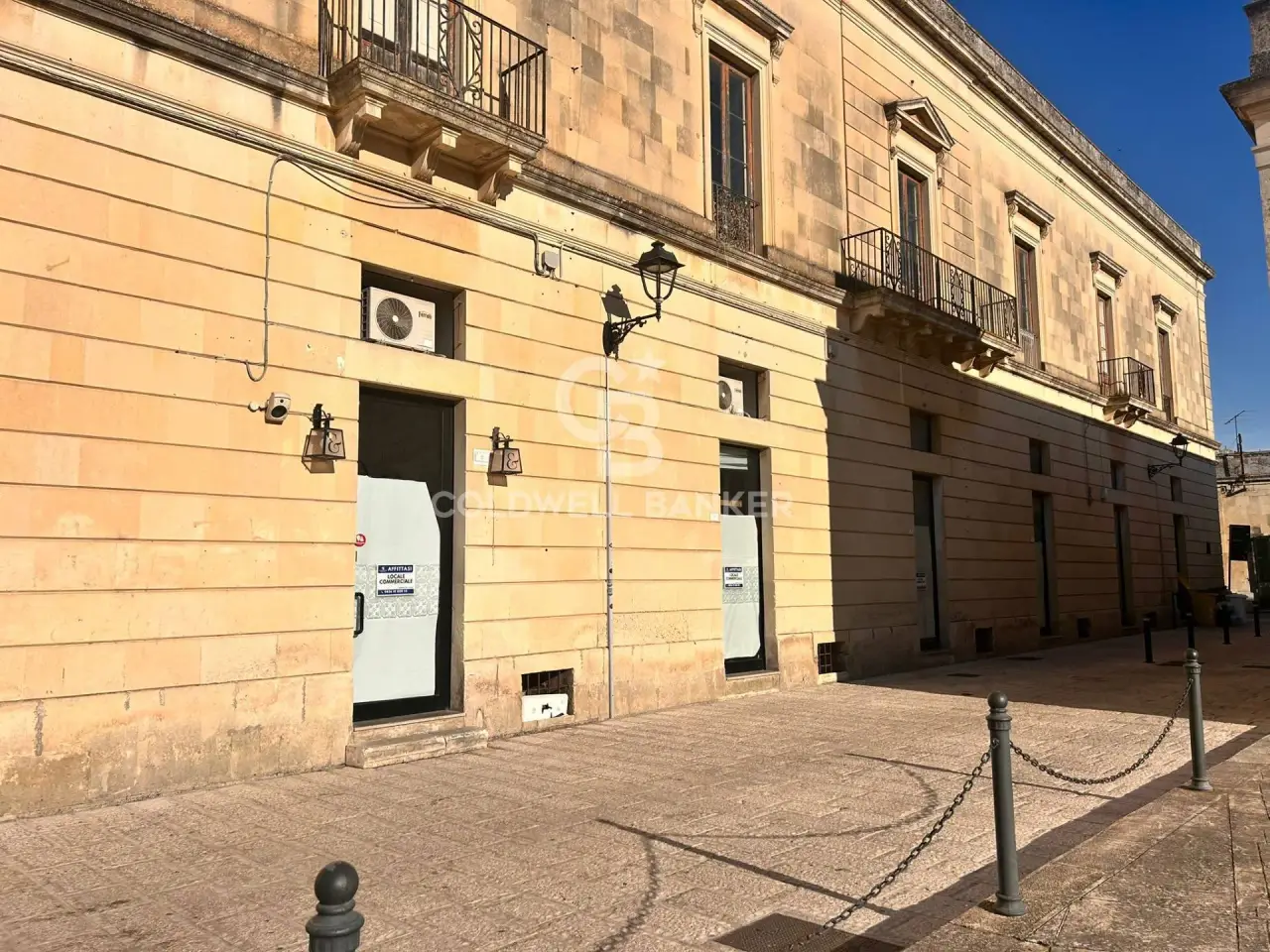 Negozio in Via Caduti di Via Fani, Maglie, {3} - Foto 1
