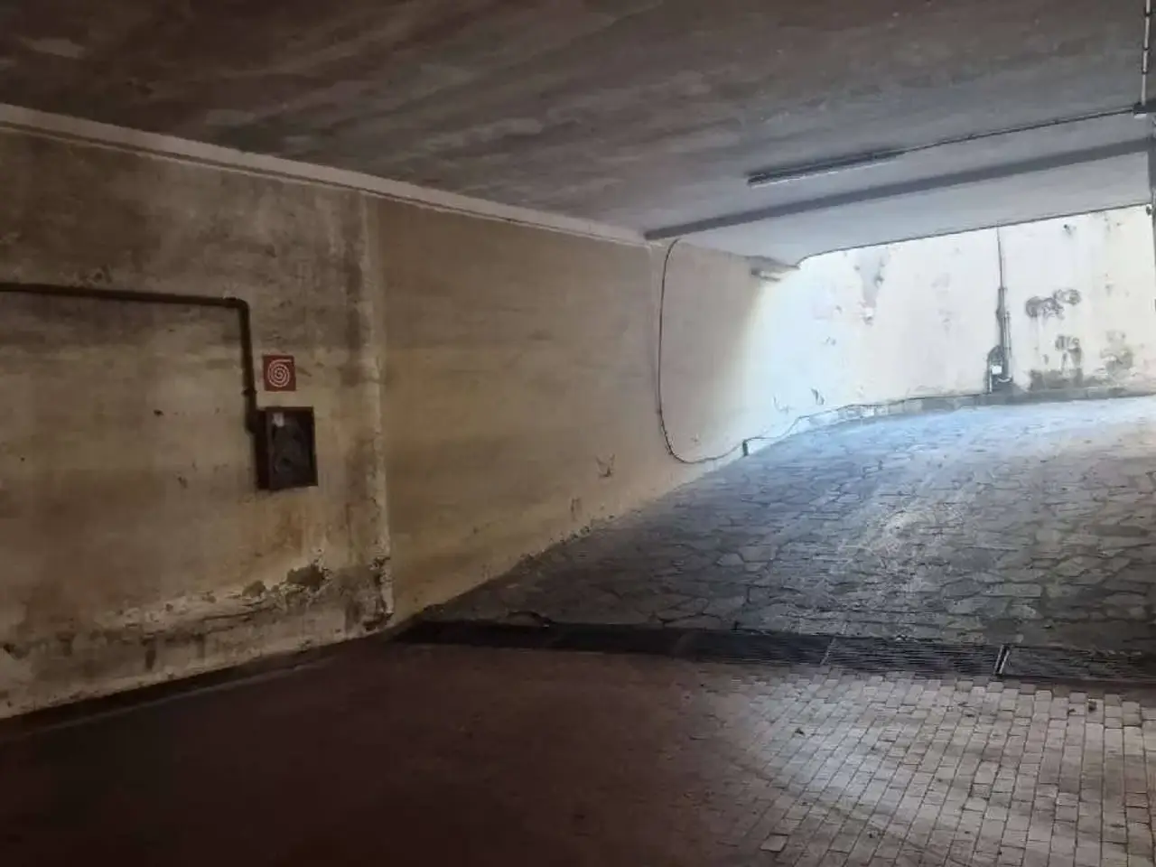 Parcheggio chiuso in Via Carlo Perrier, Roma, {3} - Foto 1