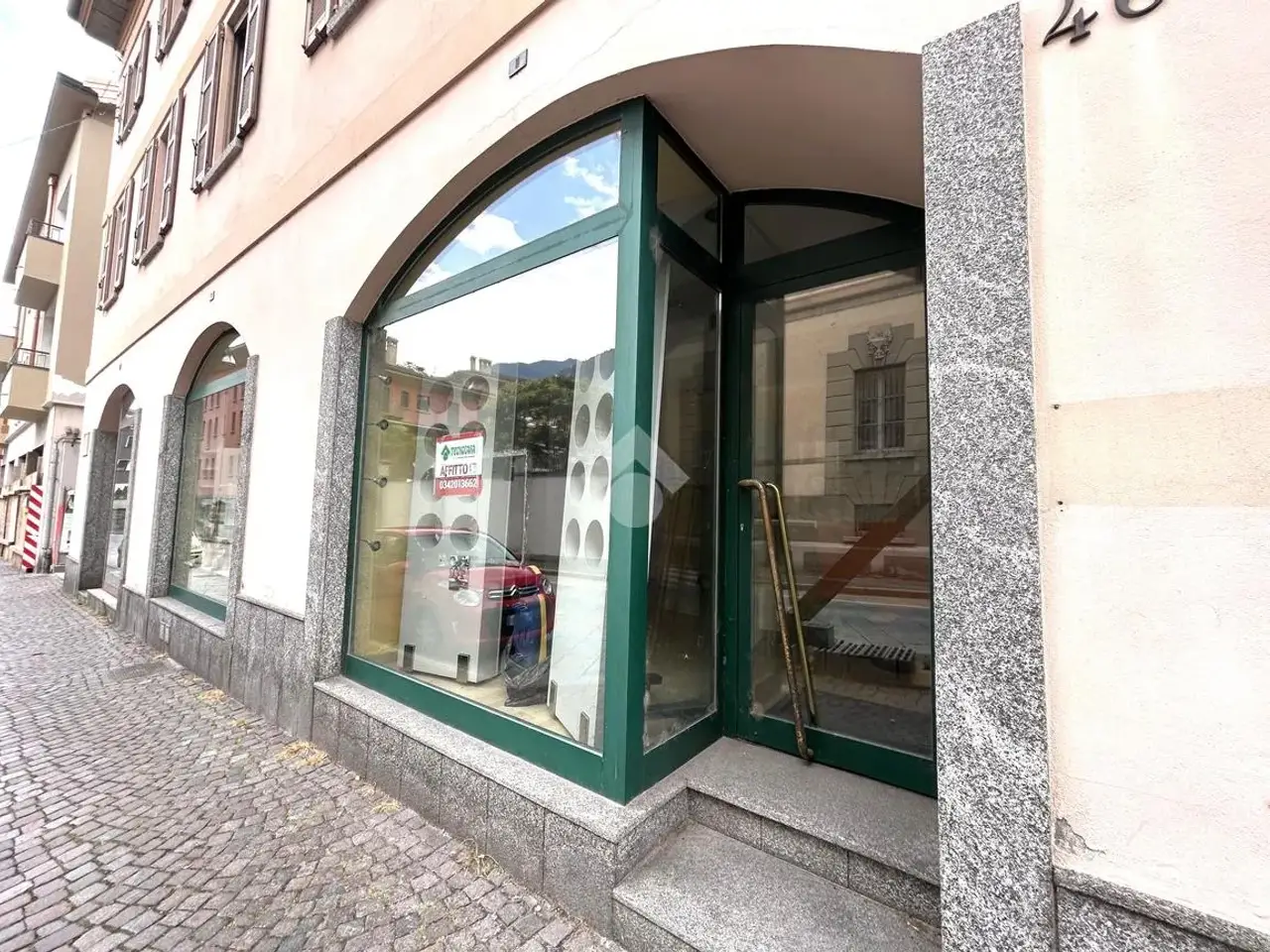 Negozio in Via Giuseppe Piazzi, Sondrio, {3} - Foto 2
