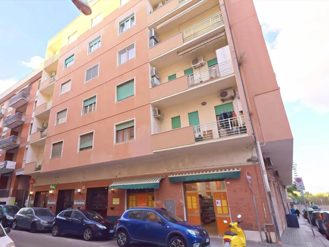 Negozio in Via Molise, Cagliari, {3} - Foto 1