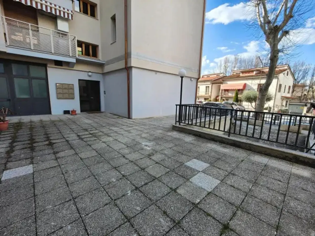 Ufficio in Viale Diaz, Montevarchi, {3} - Foto 1