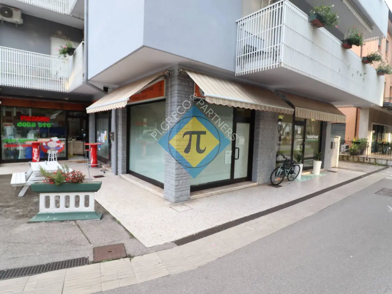 Negozio in Montereale 22, Pordenone, {3} - Foto 1