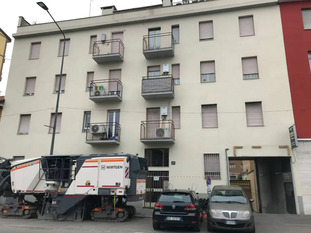 Magazzino in Via Padova 308 Milano, Milano, {3} - Foto 1