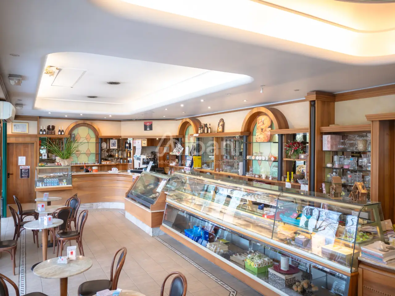 Pasticceria in Via Provinciale Piana, Vezzano Ligure, {3} - Foto 1
