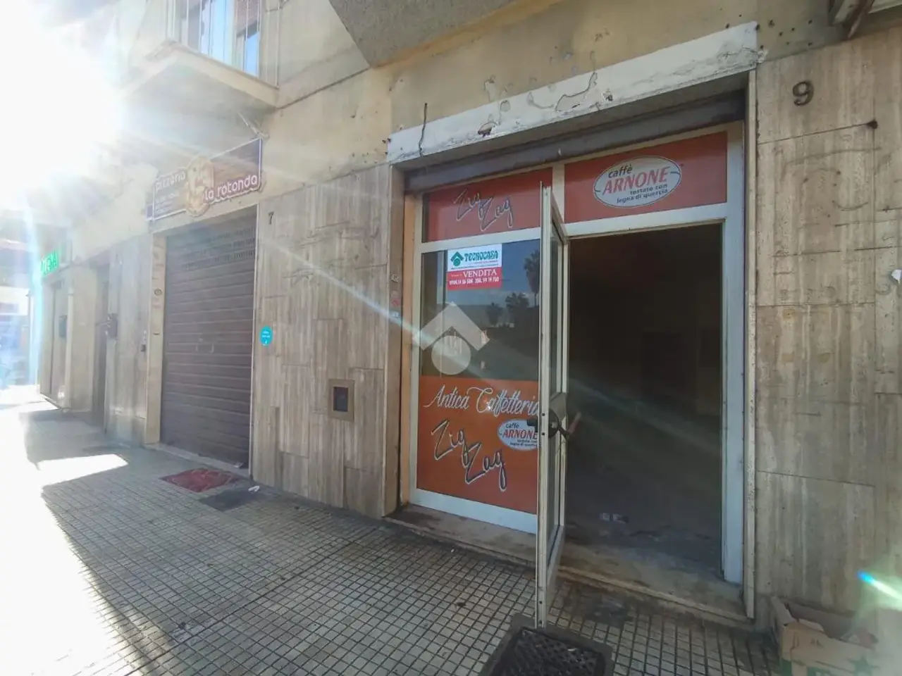 Negozio in Via Pasquale Rossi 3, Cosenza, {3} - Foto 1