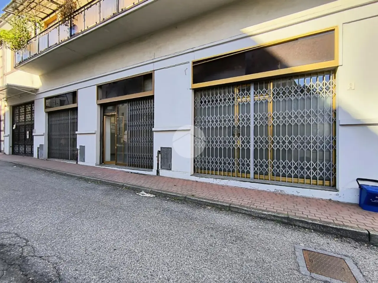 Negozio in Via Trieste 6, Cuorgnè, {3} - Foto 1