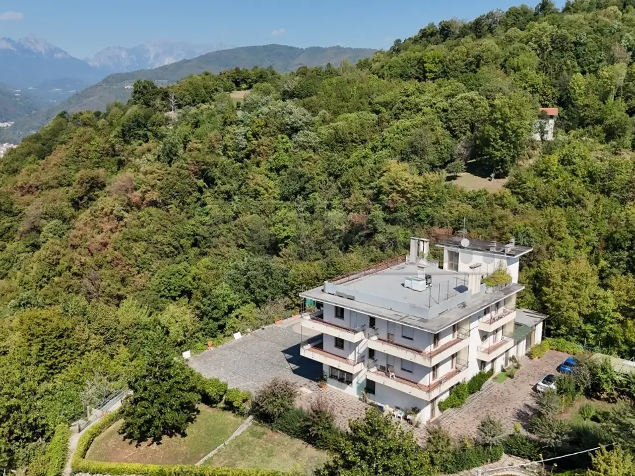Palazzina commerciale in , Valdagno, {3} - Foto 2