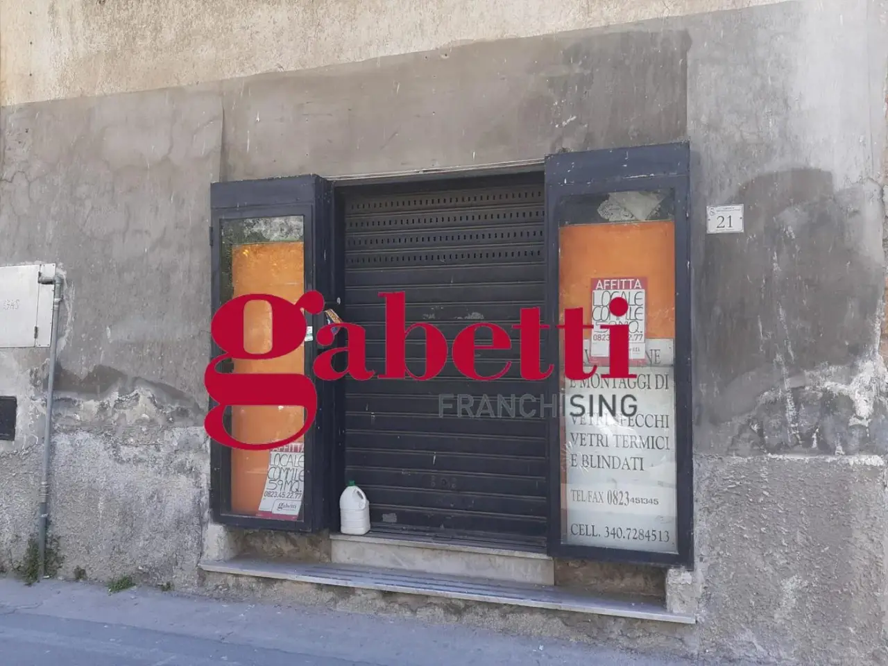 Negozio in Via Bronzetti 23, San Nicola La Strada, {3} - Foto 1