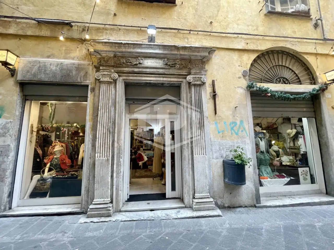 Negozio in Via della Maddalena, Genova, {3} - Foto 2