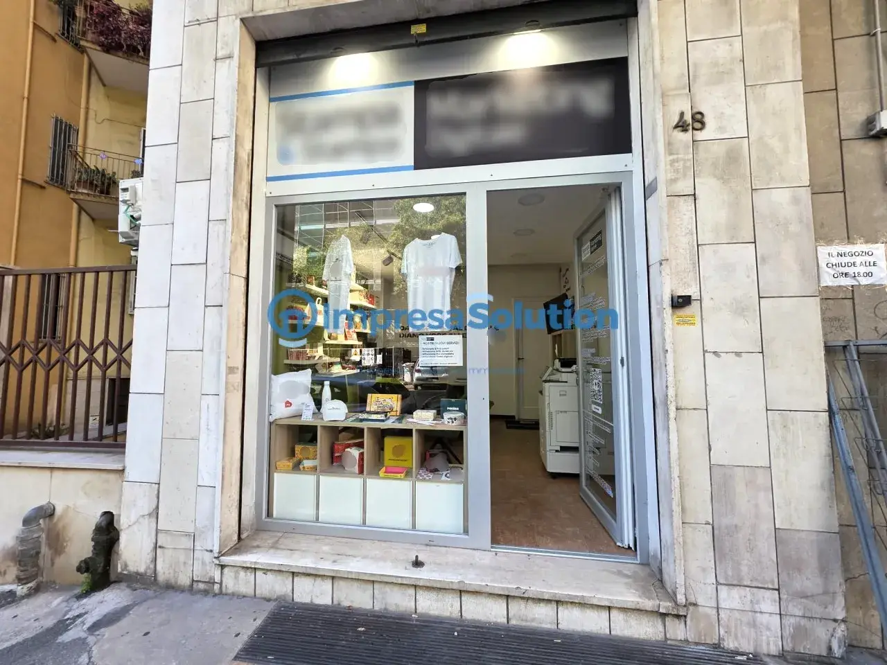 Negozio in Via Luigi Caldieri, Napoli, {3} - Foto 2