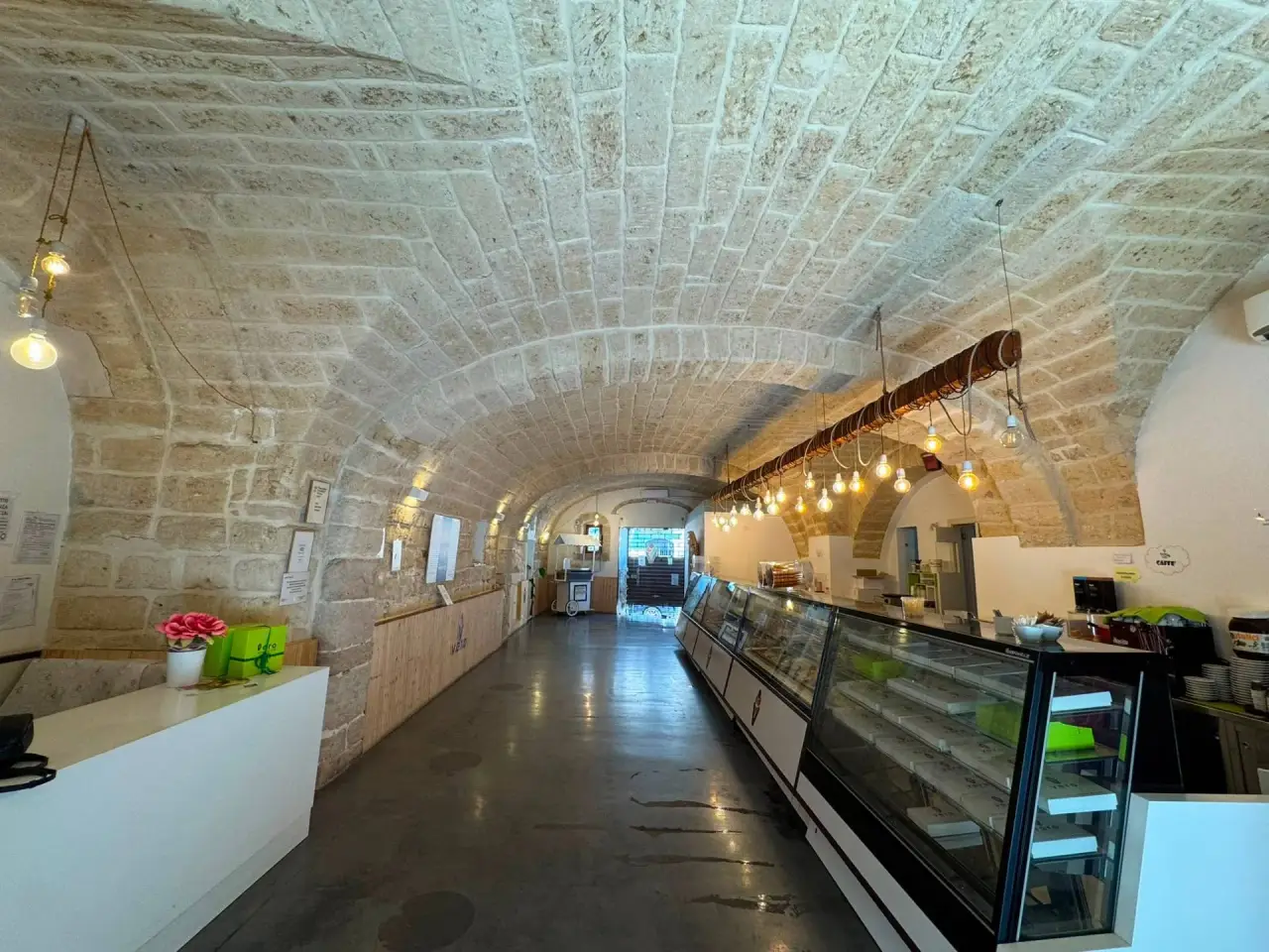 Negozio in Piazza Plebiscito 6, Trani, {3} - Foto 2