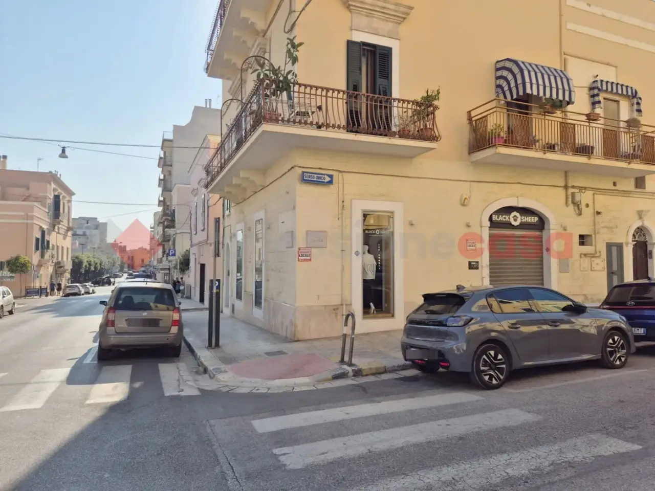 Negozio in Via Cavour, Monopoli, {3} - Foto 1