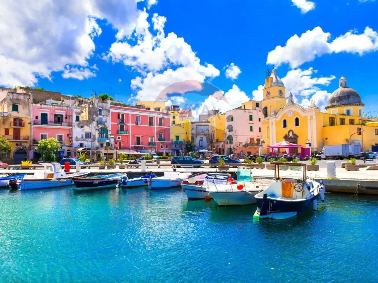 Negozio in Via Marina di Corricella 43, Procida, {3} - Foto 1