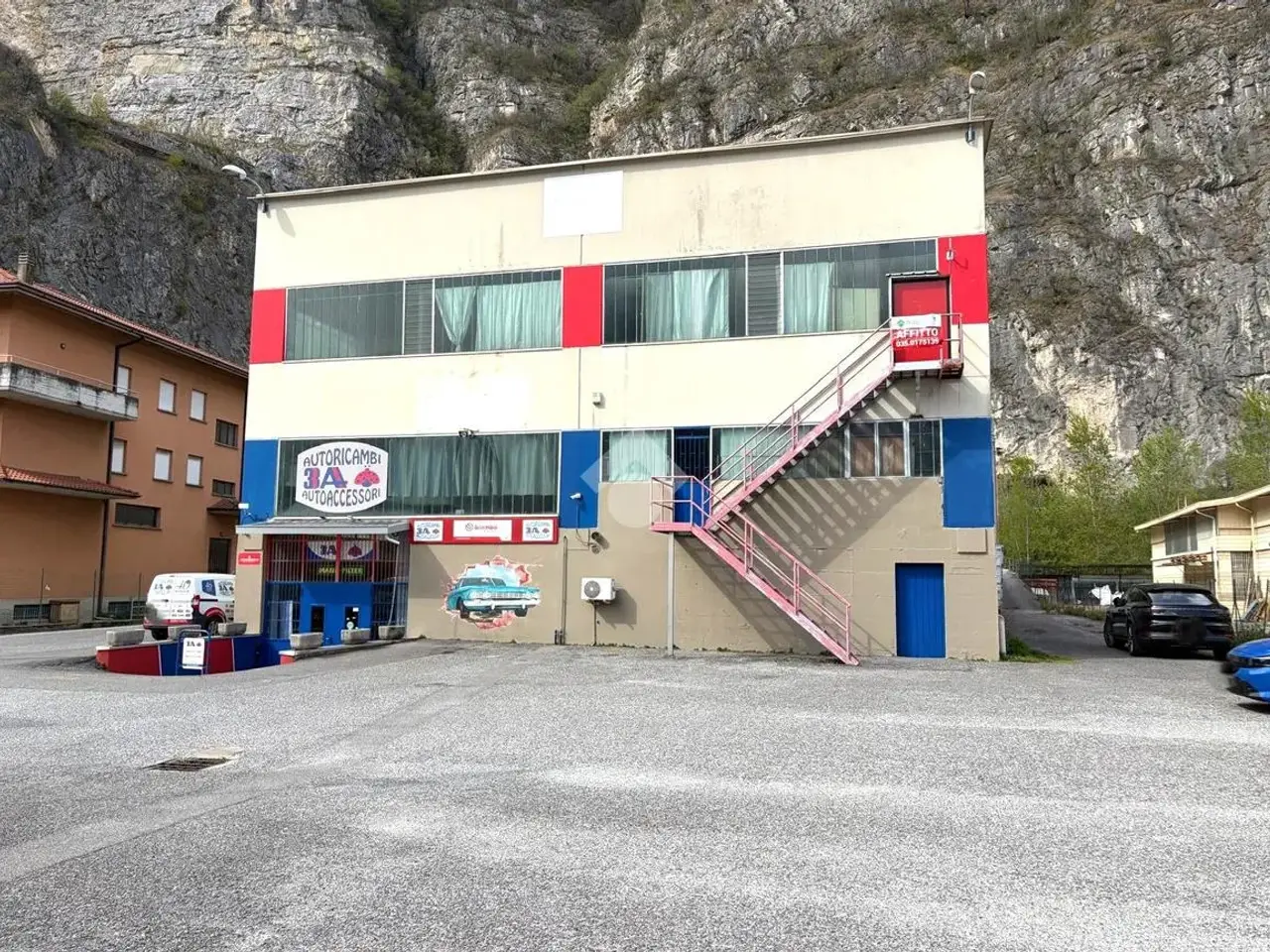 Capannone in Via Borgo Olcese 8, Cividate Camuno, {3} - Foto 1