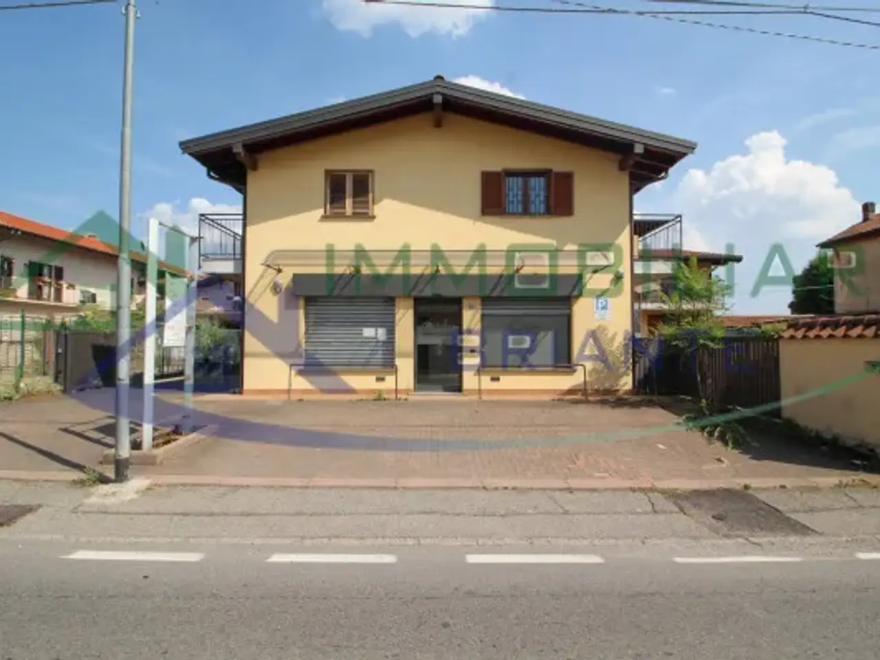 Negozio in Via Giuseppe Giusti, Somma Lombardo, {3} - Foto 1