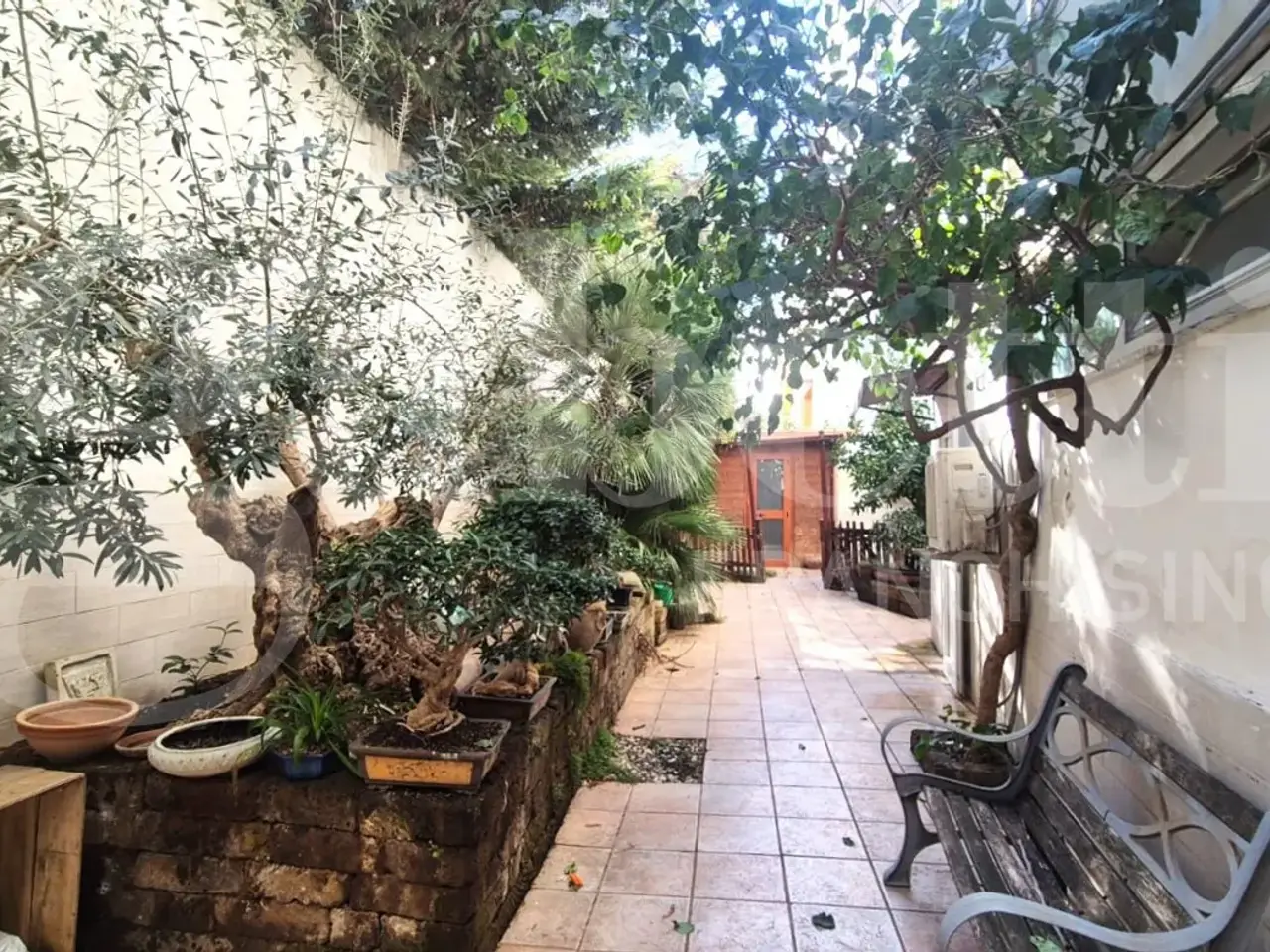 Negozio in Via Effrem Datto, Bari, {3} - Foto 2