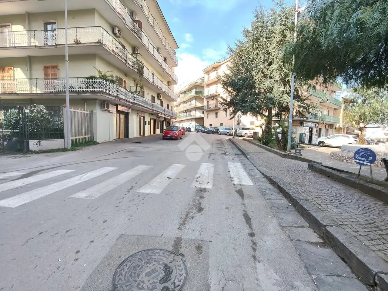Negozio in Via Giuseppe Verdi 15, Sant'Anastasia, {3} - Foto 1