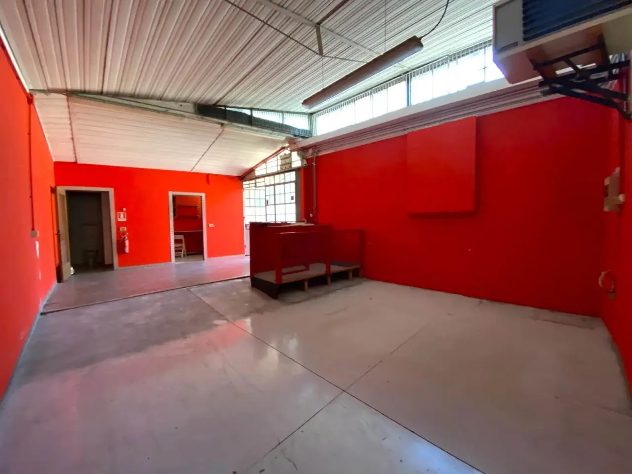 Laboratorio in , Martellago, {3} - Foto 1