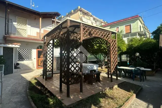 Appartamento in Traversa Privato d'Amore 4, Portici - Foto 1